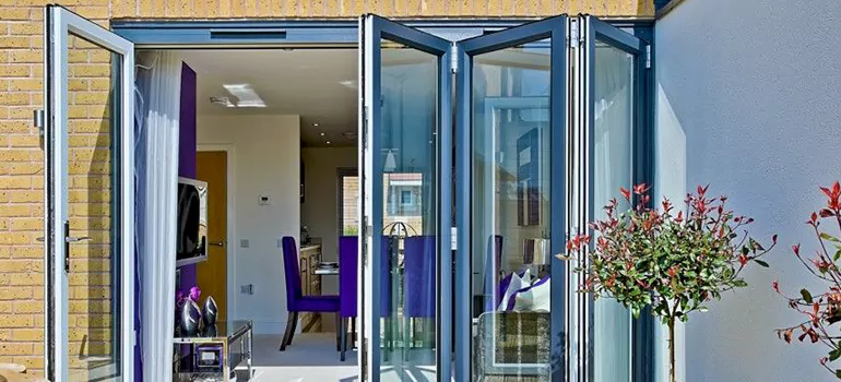 Bifold Door Repairs Near Me in Kendale Lakes, FL