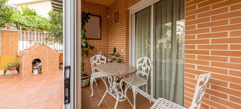 Adding Porch Enclosures To Your Home in Kendale Lakes, FL