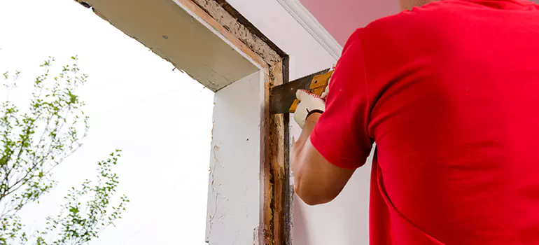 Residential Accordion Door Repair in Kendale Lakes, FL