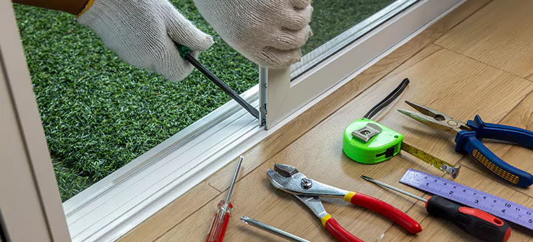 Window Hinge Repair in Kendale Lakes, FL