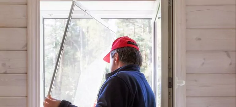 Expandable Window Screen Installation in Kendale Lakes, FL